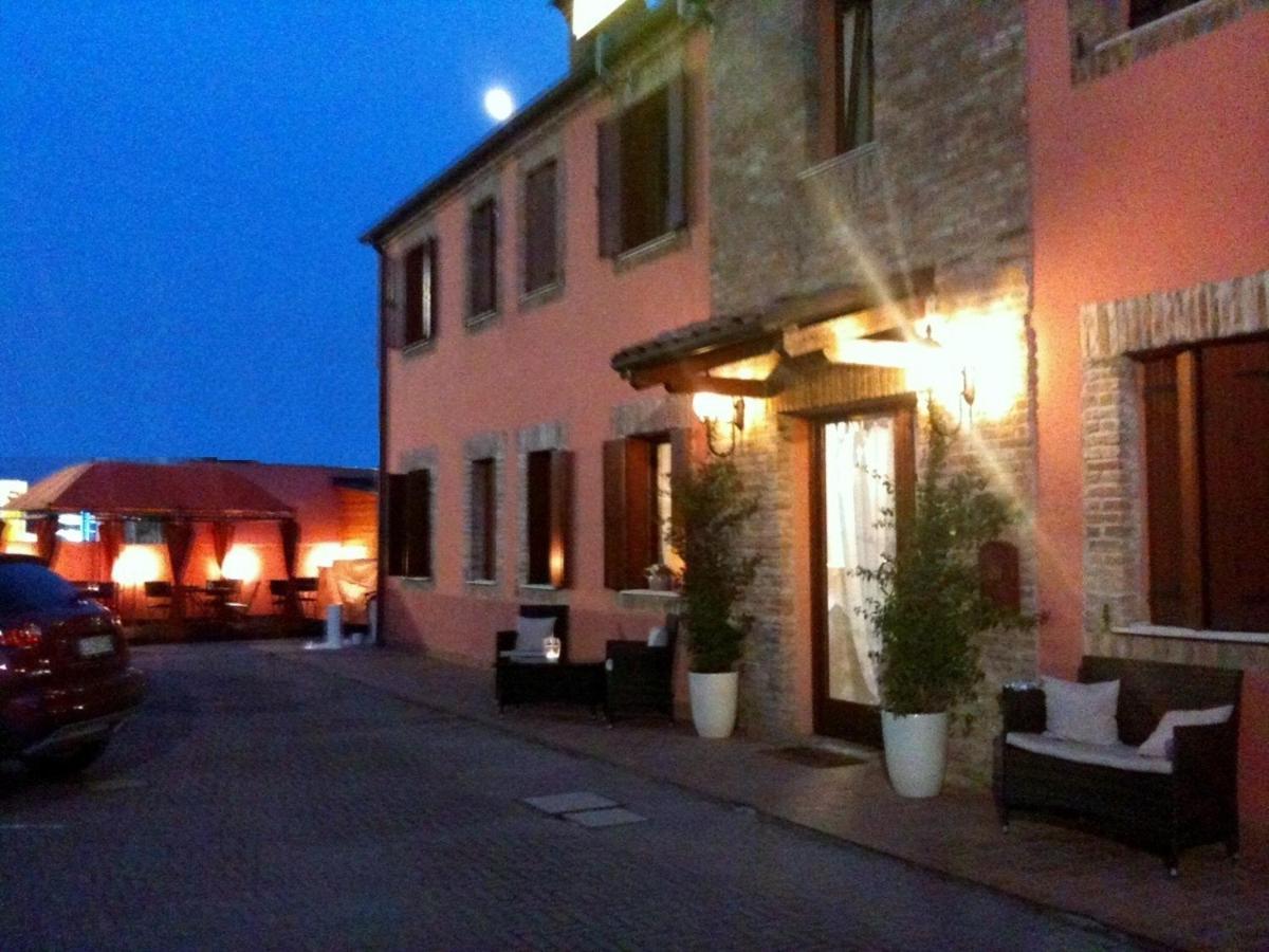 Hotel Le Corti Pitstop Ferrara Eksteriør billede