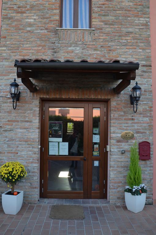Hotel Le Corti Pitstop Ferrara Eksteriør billede